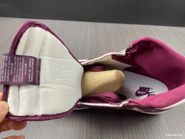 1 High OG Bordeaux 555088-611 Air Jordan 0630